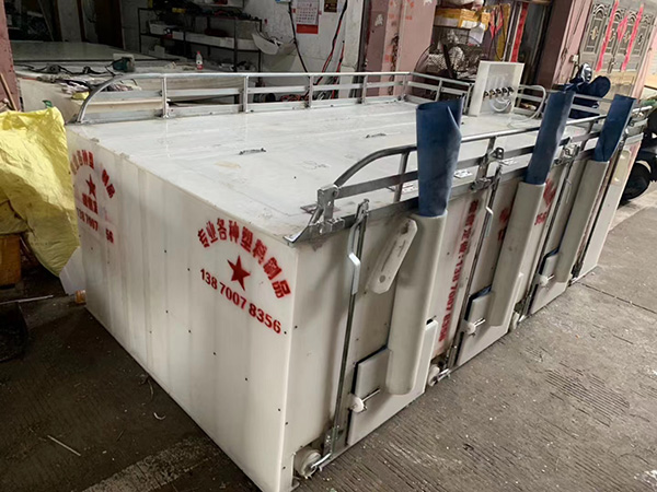 PP塑料保溫魚(yú)箱